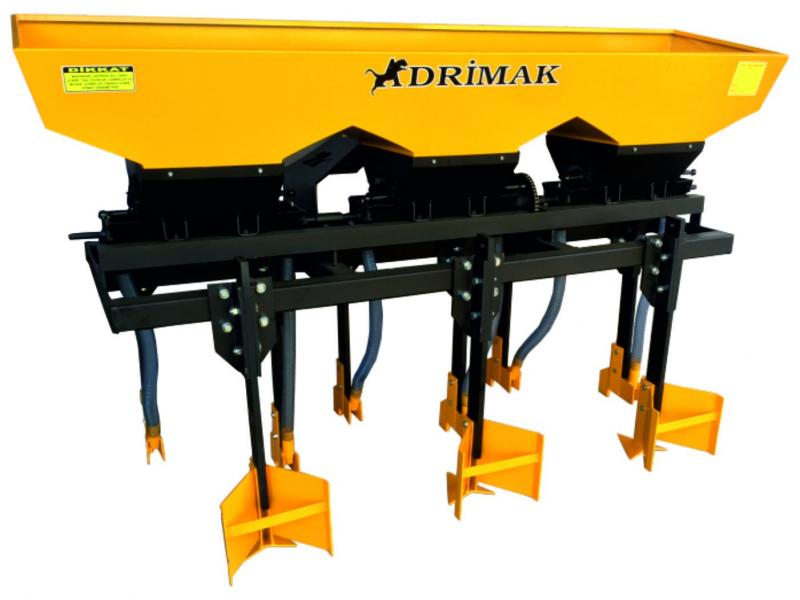 Three Row Fertilizer Hoeing Machine (GM3)